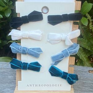 NWT New Anthropologie Set of Eight (8) Black/White/Blue Velvet Hair Bows/Clips